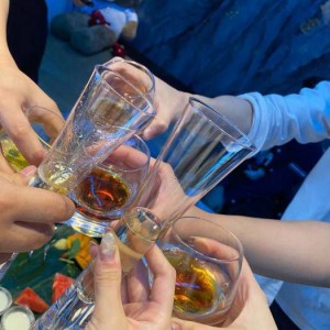 杭州露营新体验：户外KTV篝火晚会